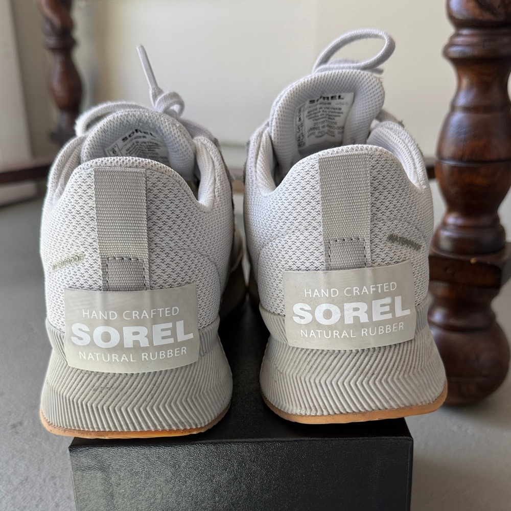 Sorel NIB Out N About - Picture 6 of 9